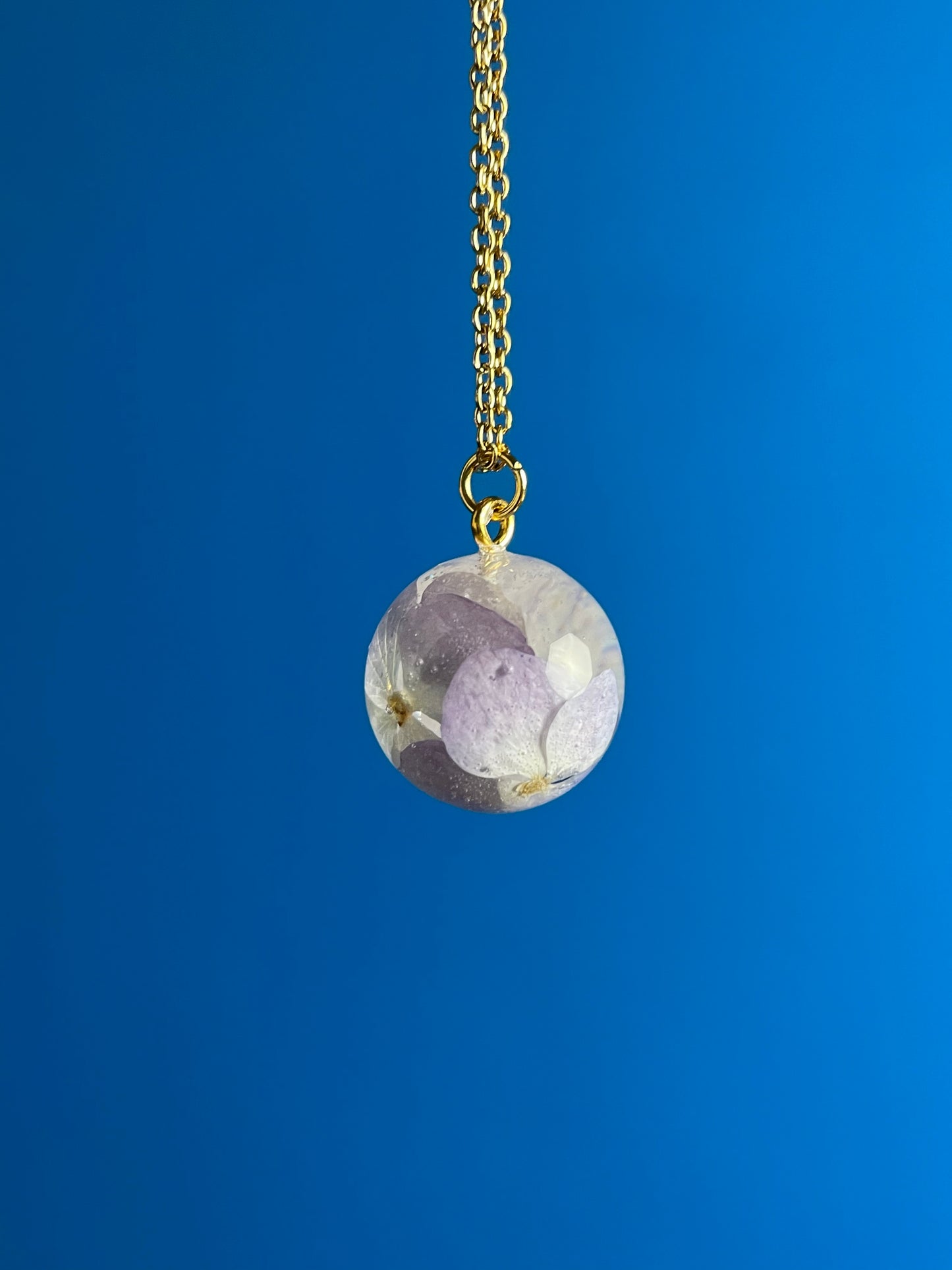 Collana a Sfera con Ortensia Lilla