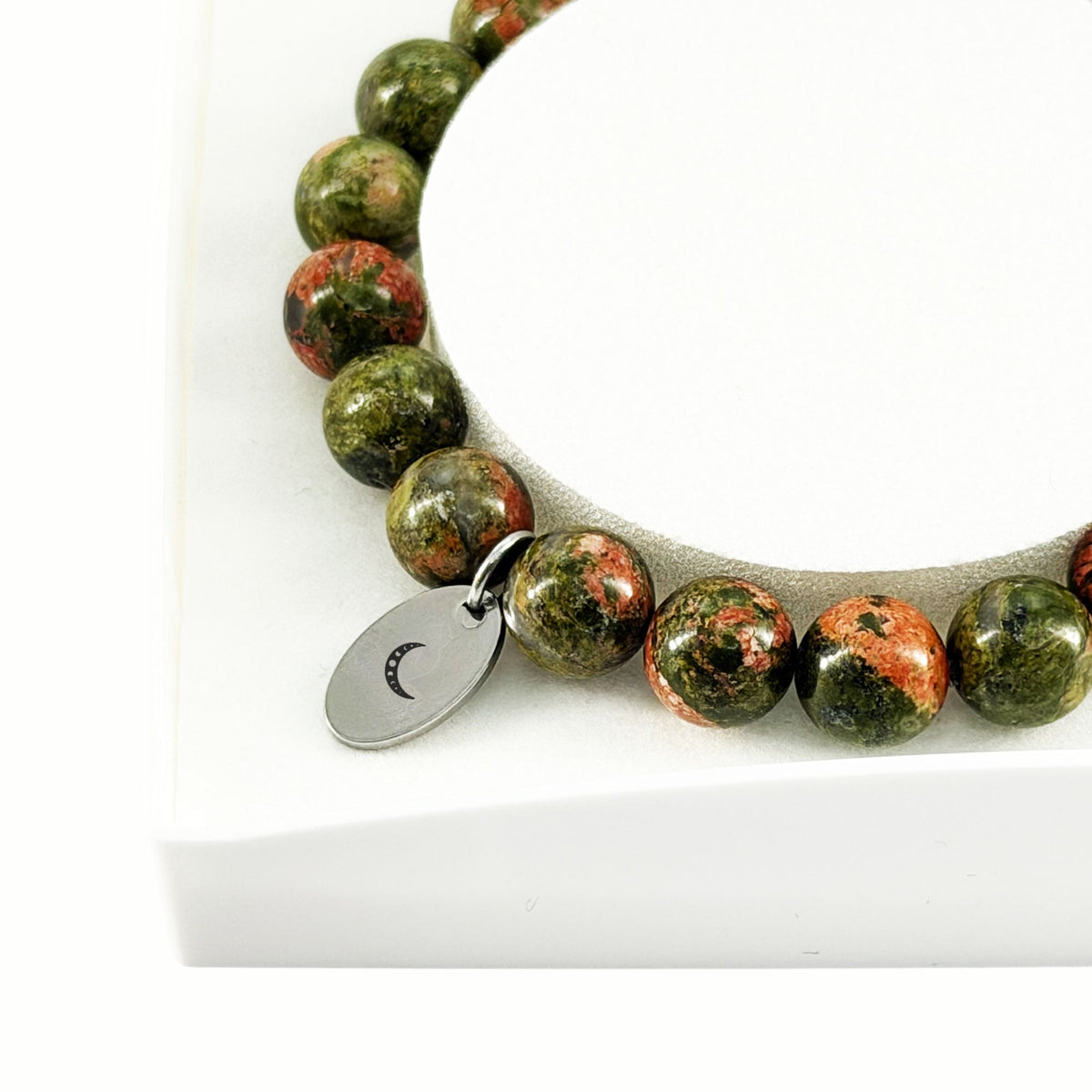 bracciale-in-epidoto-perle-da-8-mm