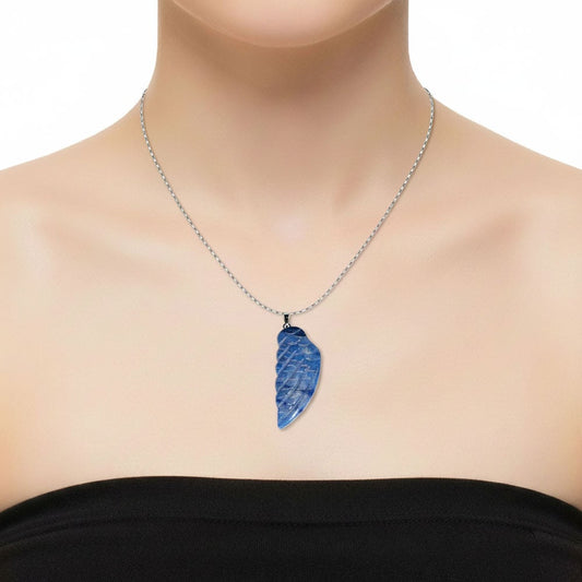 Ciondolo in quarzo blu – Ala d'angelo