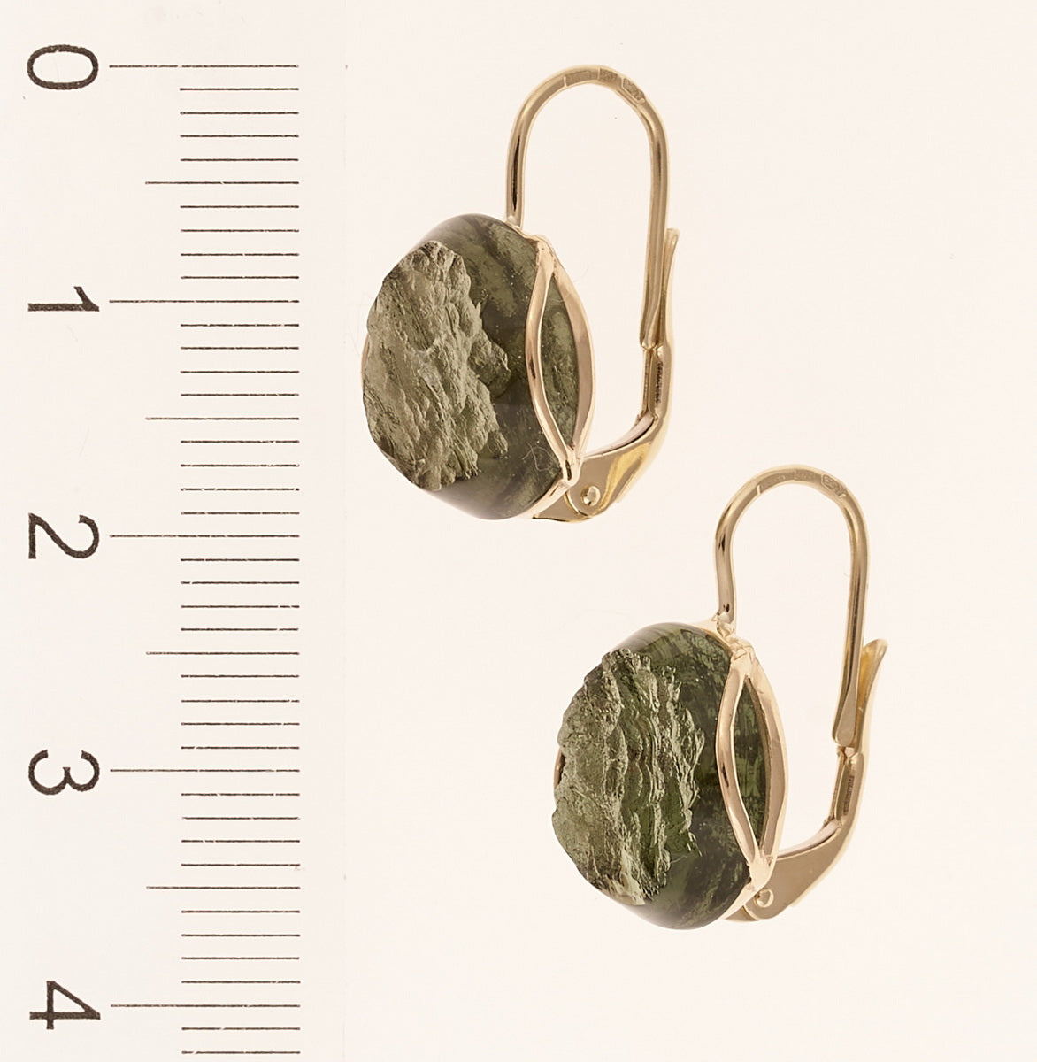 Orecchini d'oro con Moldaviti 147