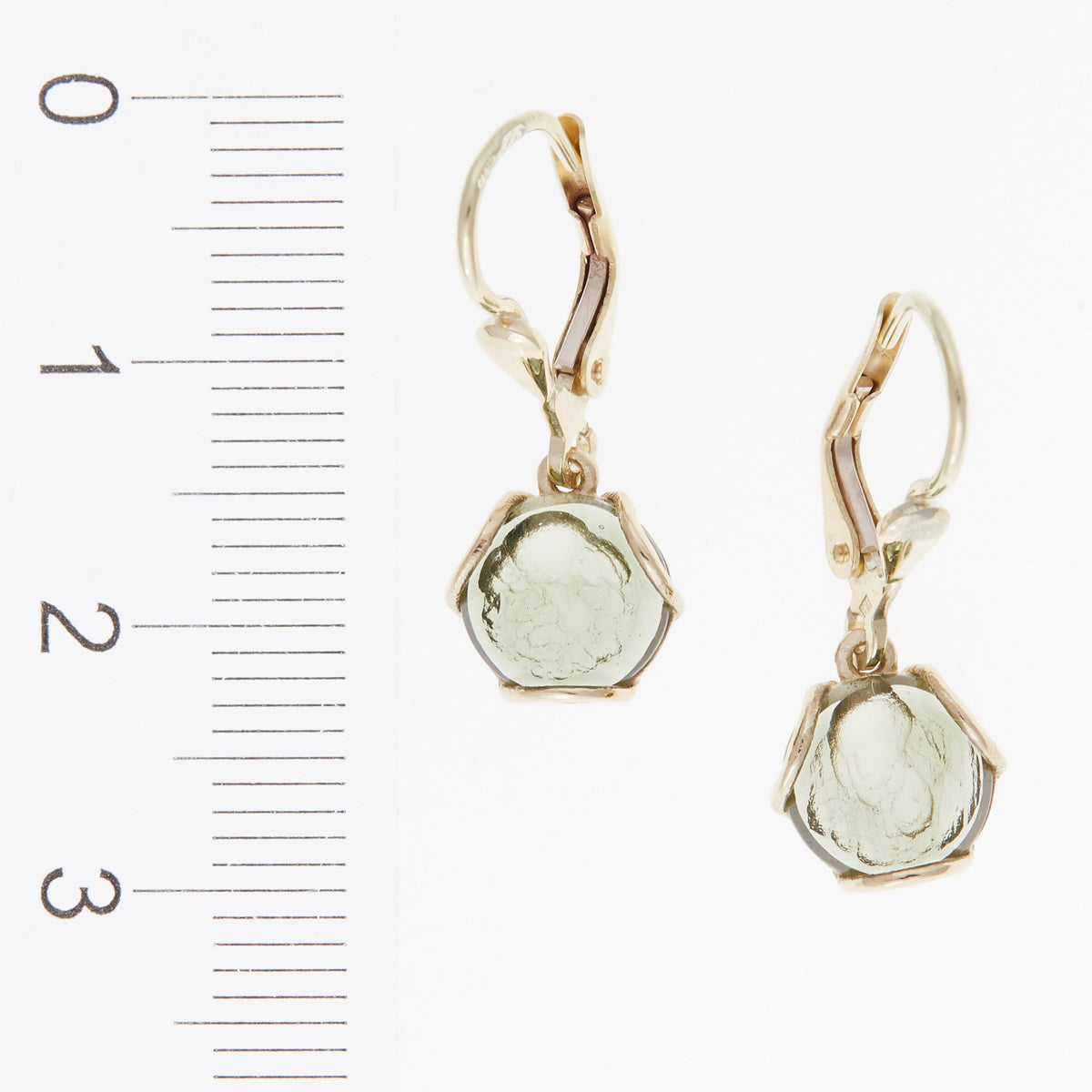 Orecchini d'oro con Moldaviti 171