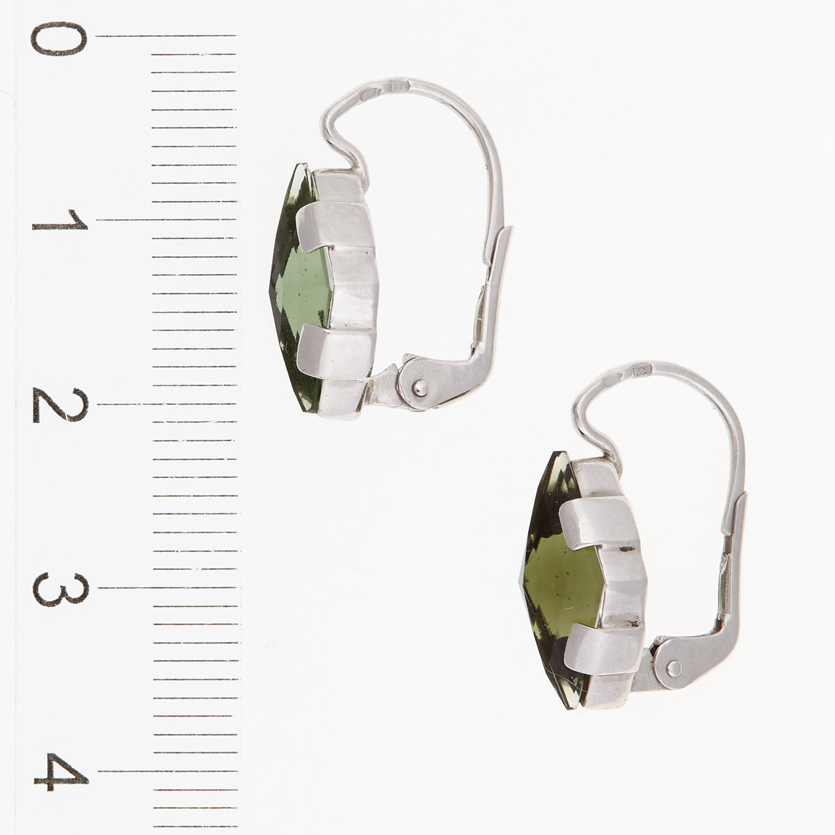 Orecchini in argento con Moldaviti 007