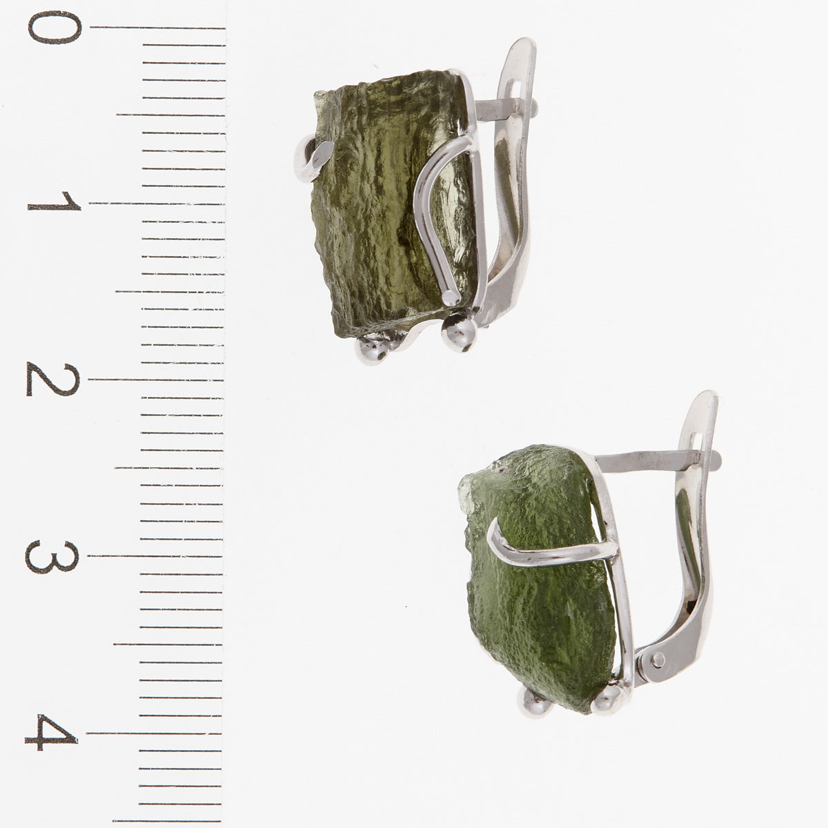 Orecchini in argento con Moldaviti naturali 06