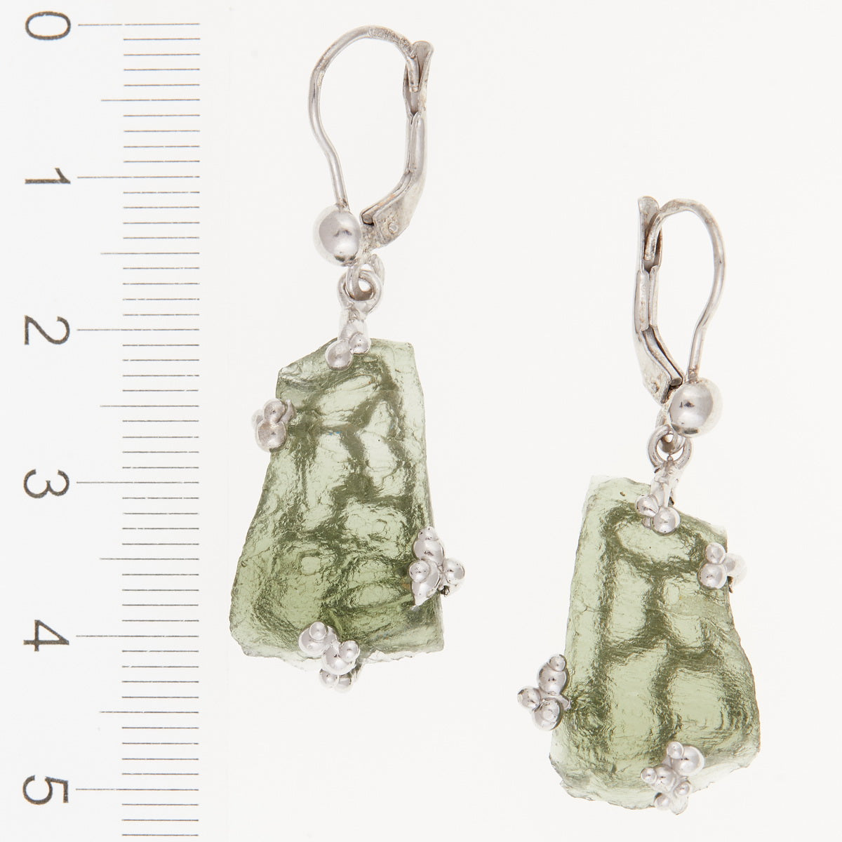 Orecchini in argento con Moldaviti naturali 1444