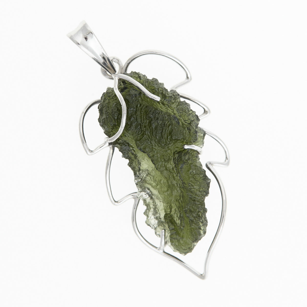 Ciondolo in argento con Moldavite – foglia d'albero 7806