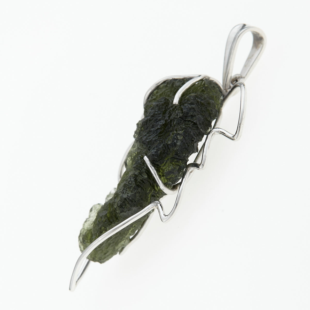 Ciondolo in argento con Moldavite – foglia d'albero 7806