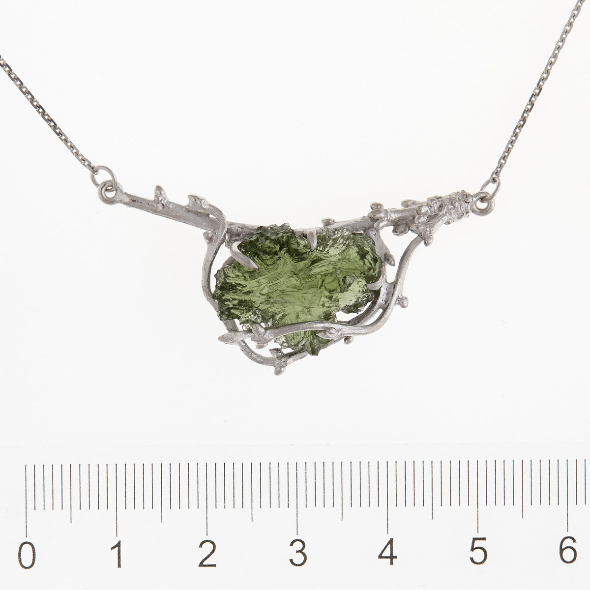 Collana in argento con Moldavite 8929