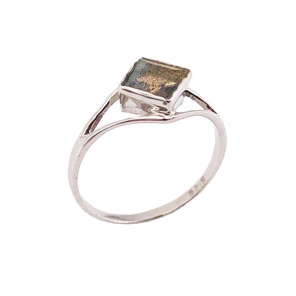 Anello Labradorite “Elisabeth” – Argento 925