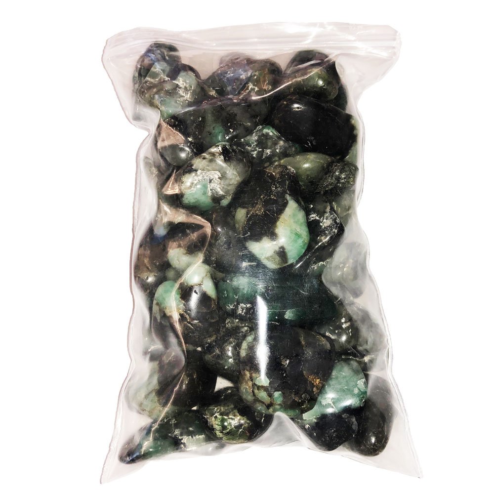 Pietra burattata di smeraldo