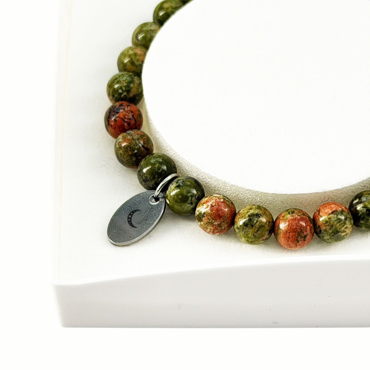 bracciale-in-epidoto-perle-da-6-mm