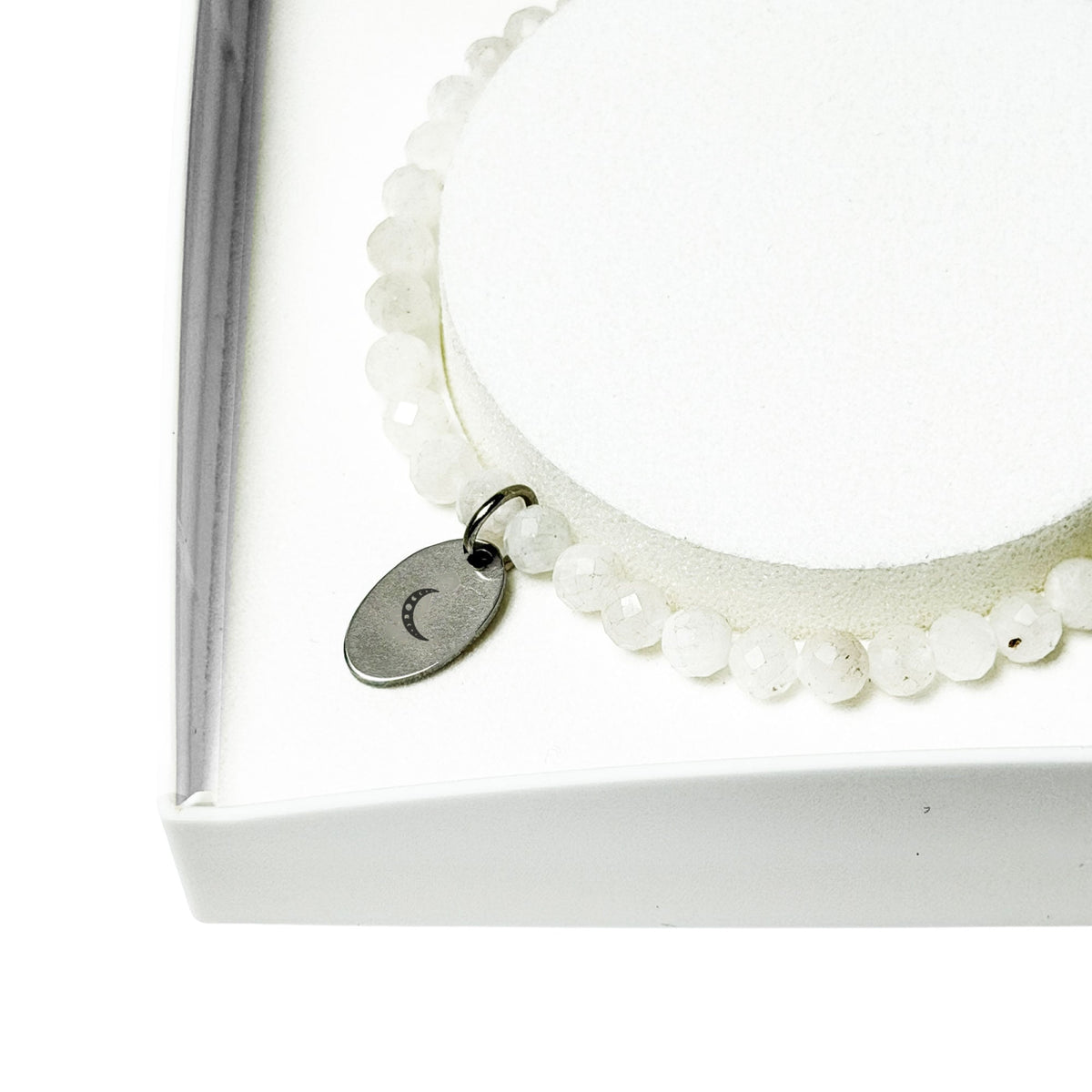 bracciale-in-pietra-di-luna-perline-sfaccettate-3-4-mm-18-cm