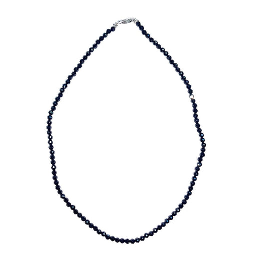 Collana in spinello nero – Perline sfaccettate 4 mm – 45 cm