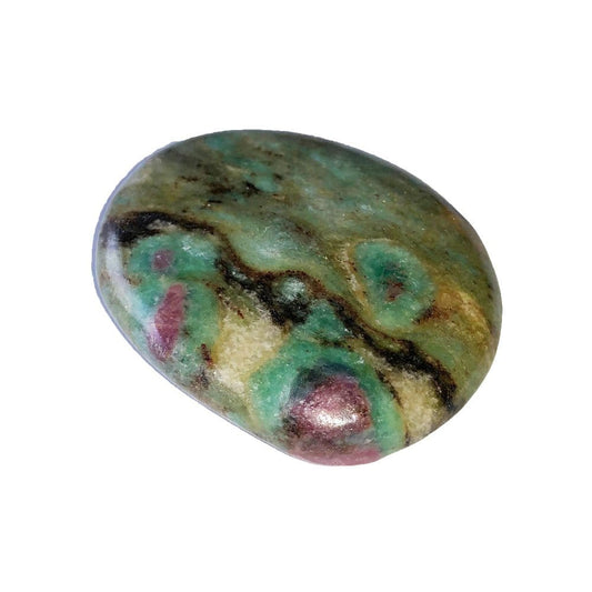 Ciottoli singoli di rubino su fuchsite