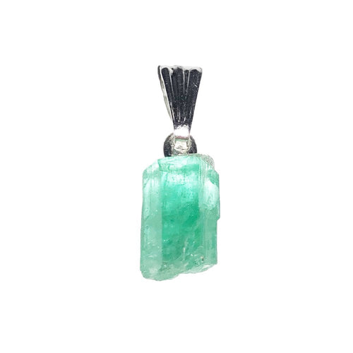 Ciondolo in smeraldo verde – Pietra grezza