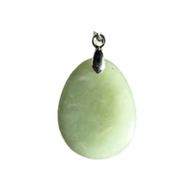 Ciondolo in giada verde – Pietra piatta
