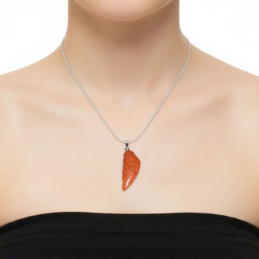 Ciondolo in diaspro rosso – Ala d'angelo