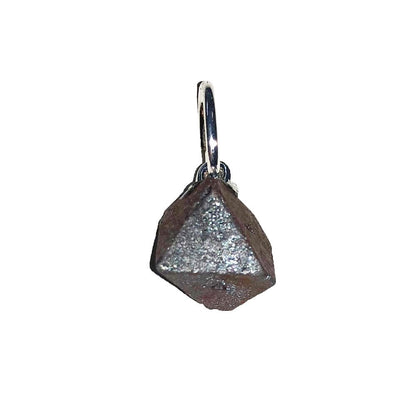 Ciondolo in magnetite – Pietra grezza