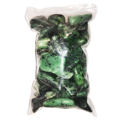 Pietre burattate 500 g di rubino su zoisite