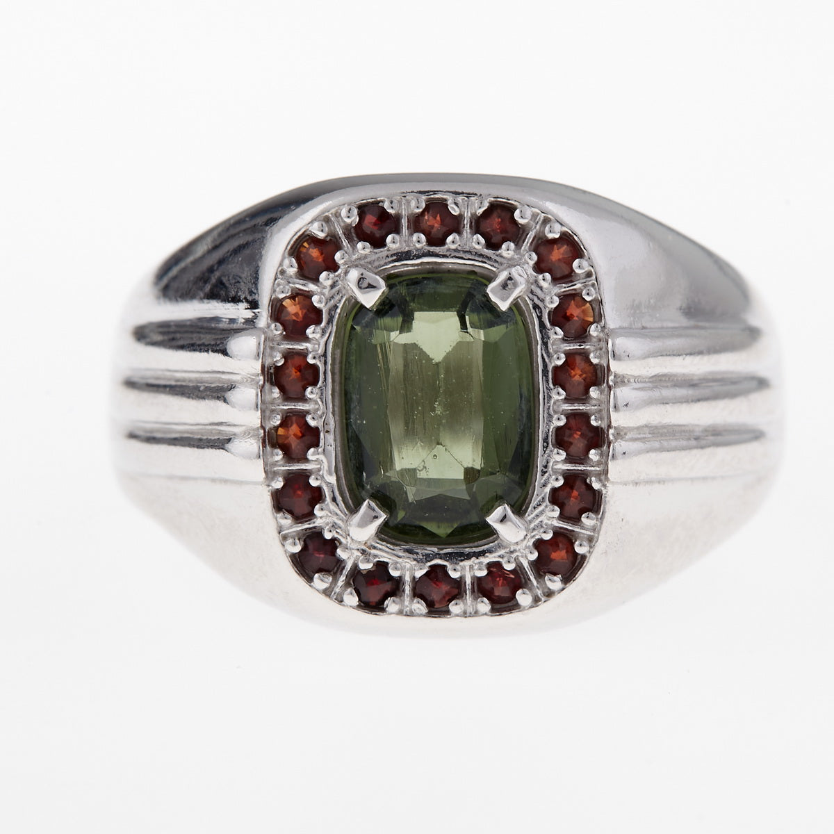 Anello da uomo in Argento con Moldavite e Granati 3103 Codice catalogo: AGVG3103