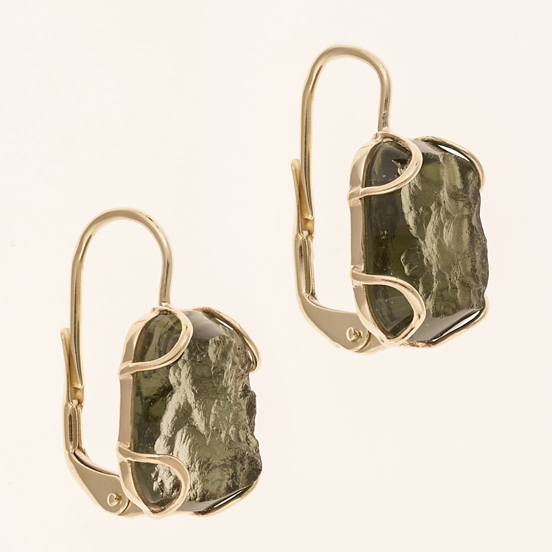 Orecchini d'oro con Moldaviti 145