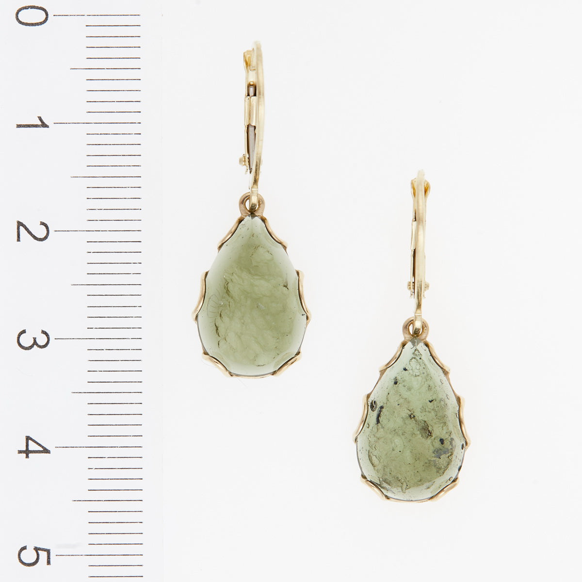 Orecchini d'oro con Moldaviti 149