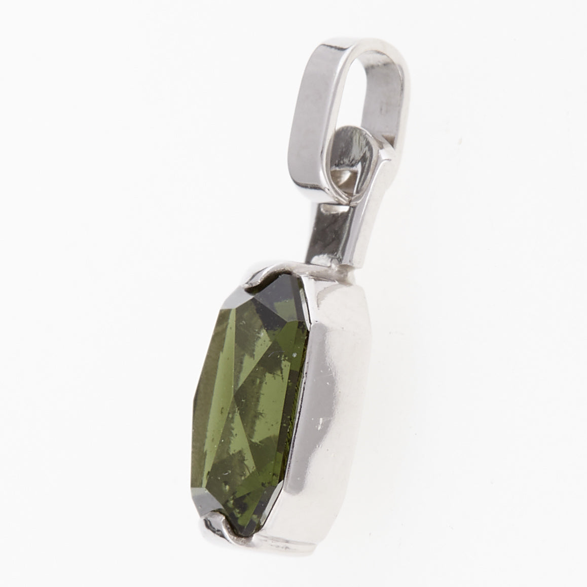 Ciondolo in argento con Moldavite 002