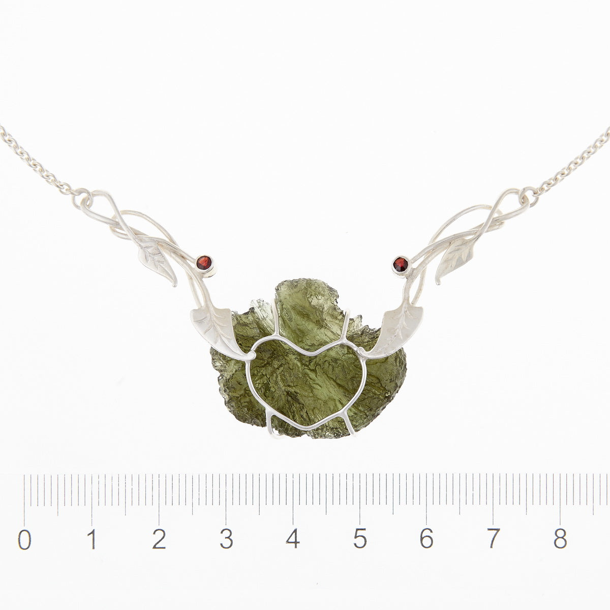 Collana in argento con Moldavite e Granati 7379
