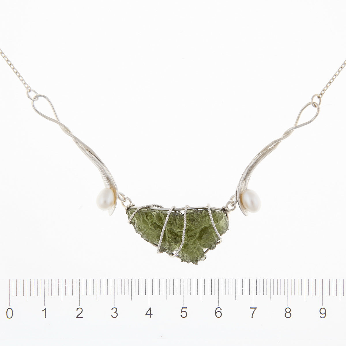 Collana in argento con Moldavite e perle 7758