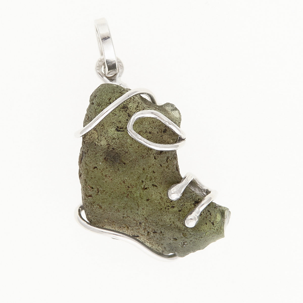 Ciondolo in argento con Moldavite – scarpa 141