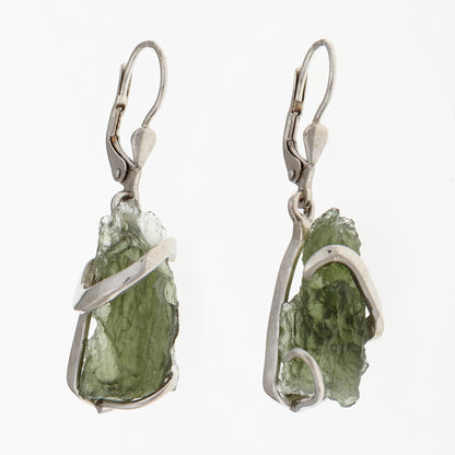 Orecchini in argento con Moldaviti naturali 311