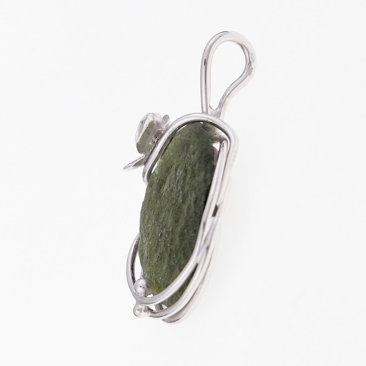 Ciondolo in argento con Moldavite – fiore di ortensia 003