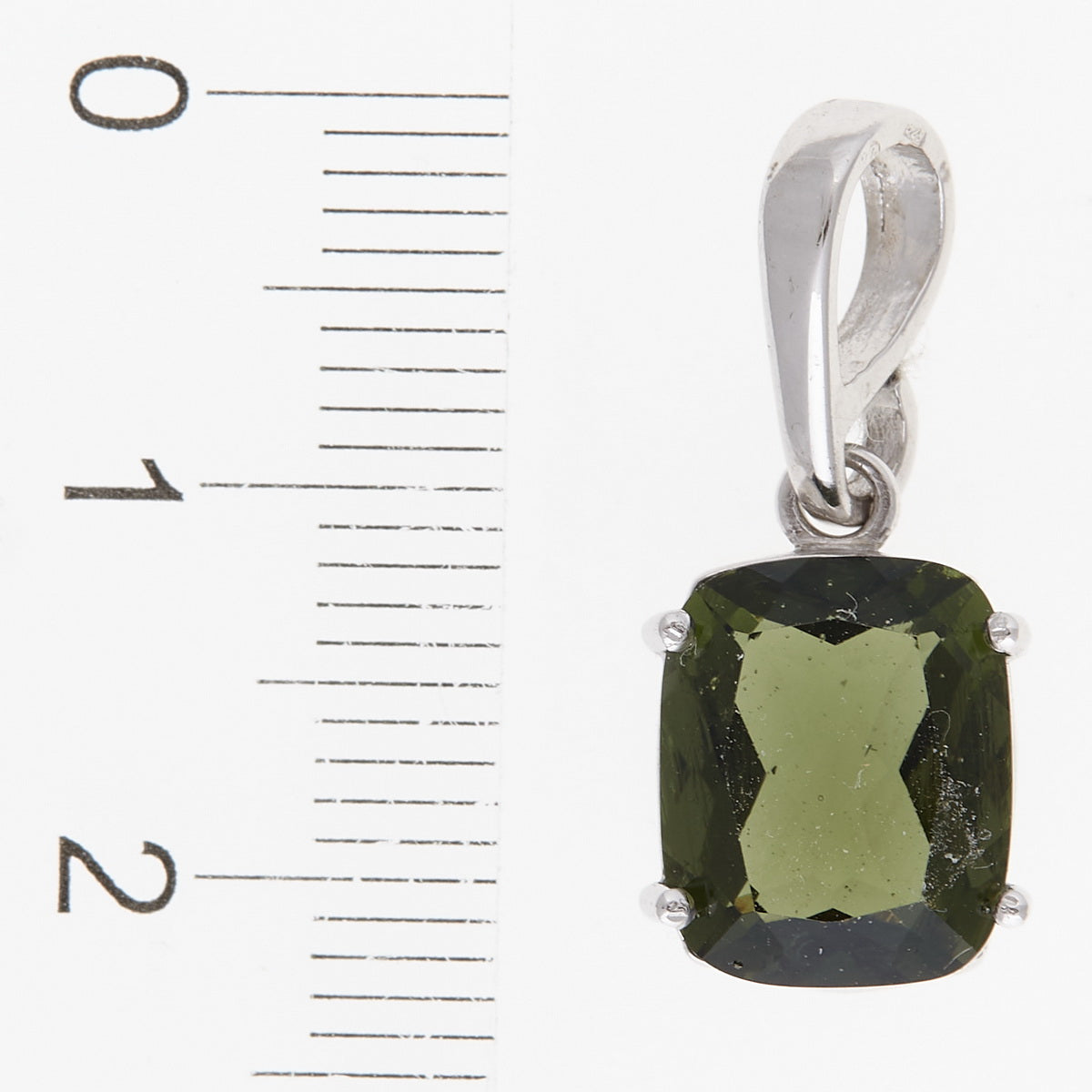 Ciondolo in argento con Moldavite 007B