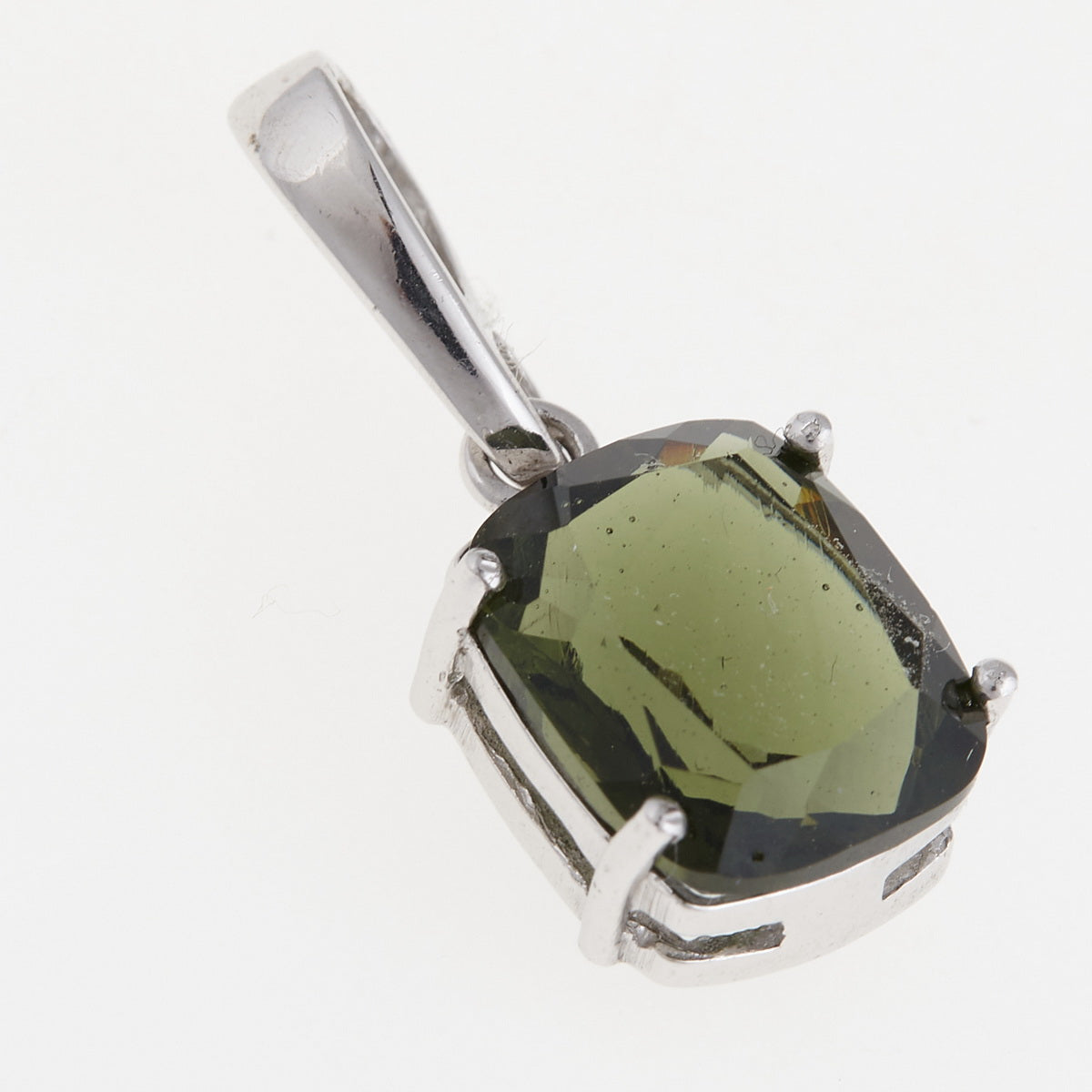 Ciondolo in argento con Moldavite 007B