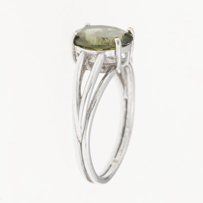 Anello in argento con Moldavite 528