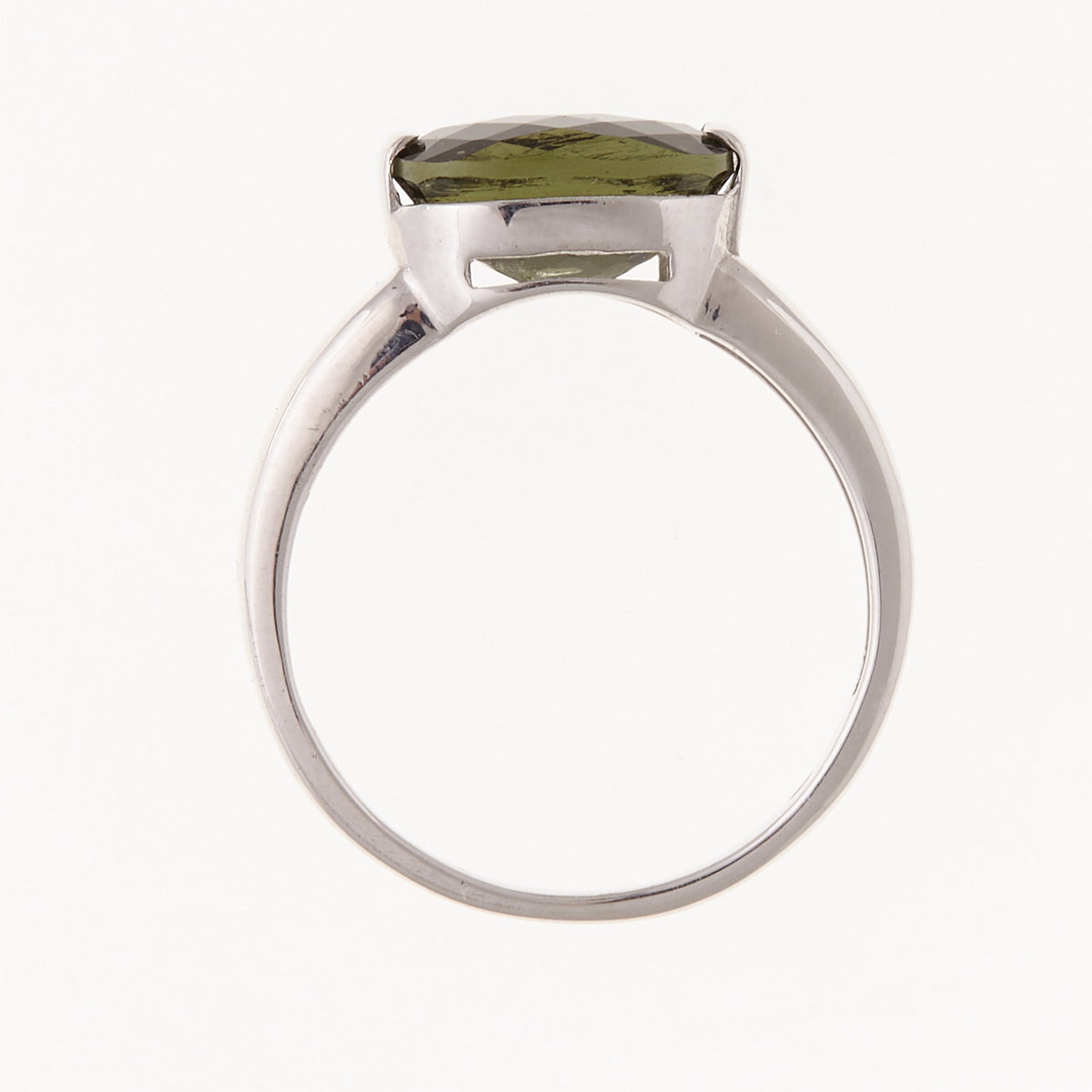 Anello in argento con Moldavite 529