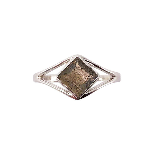 Anello Labradorite “Elisabeth” – Argento 925