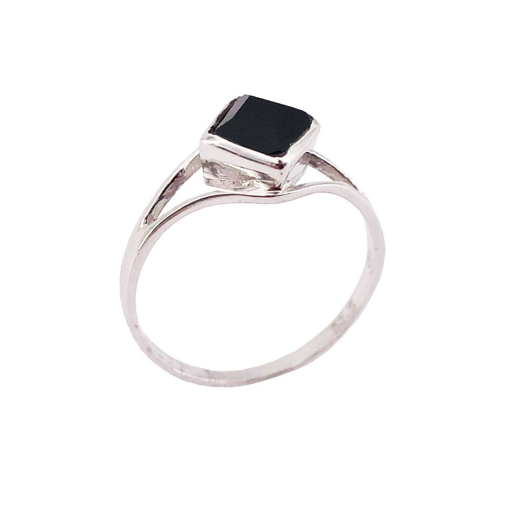 Anello “Elisabeth” con Onice Nera – Argento 925