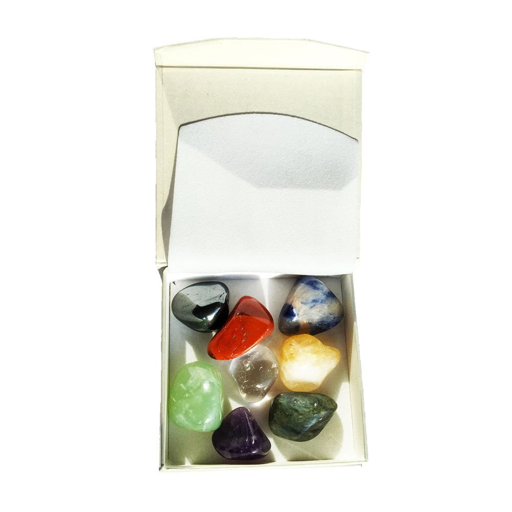 Scatola con pietre rotolate dei 7 Chakra